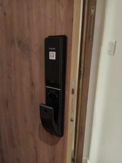 Khóa vân tay Kaadas K9-5W tích hợp Wifi & cảm biến mở cửa 10 z4989387999753 e8324848291d75374be646fcc4824d8c